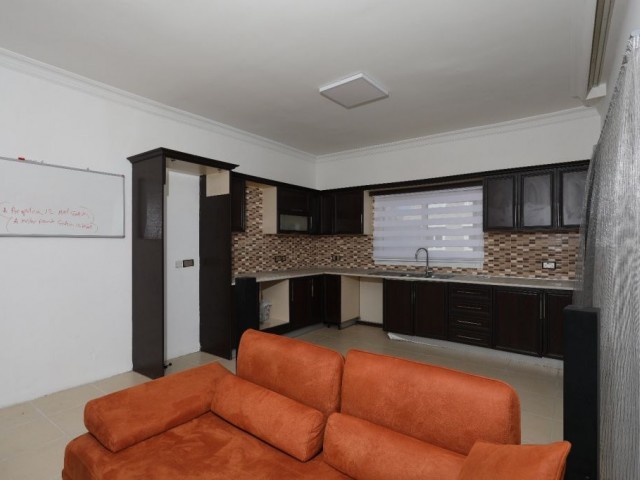 Flat For Sale in Küçük Kaymaklı, Nicosia