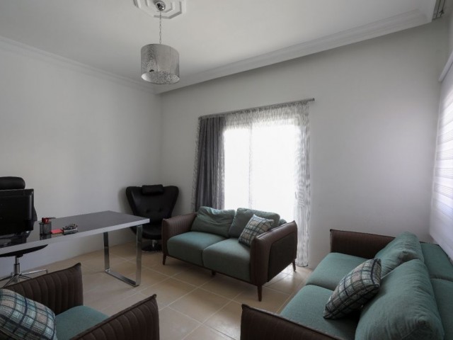 Flat For Sale in Küçük Kaymaklı, Nicosia