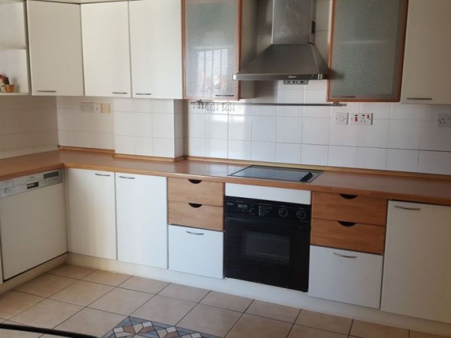 Flat To Rent in Kumsal, Nicosia