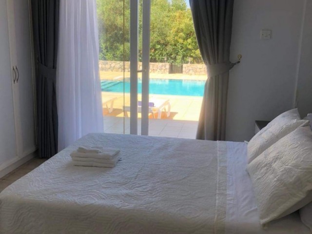Spacious 4 bedroomed Holiday villa ① pool and amazing Vie ① in Karsiyaka ** 