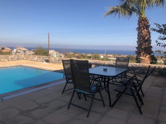 Spacious 4 bedroom Holiday villa with pool and amazing views in Karsiyaka ** 