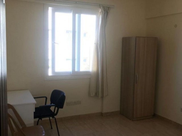 In Kucuk Kaymakli Rooms for Rent