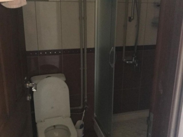 In Kucuk Kaymakli Rooms for Rent