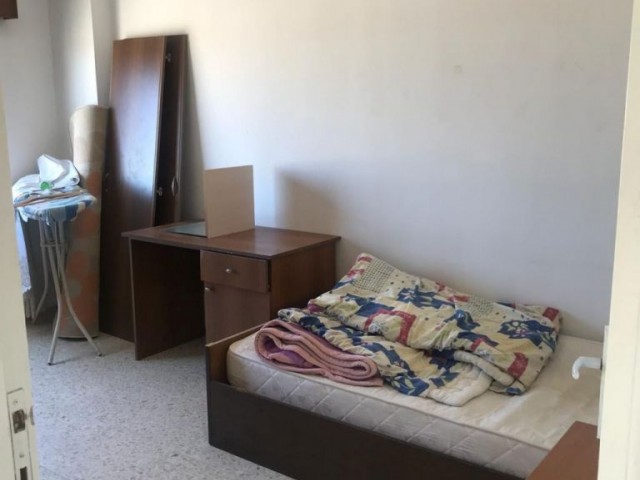 Gönyeli Arap Durağı Yanında Kiralık 3 Yatak Odalı Daireler