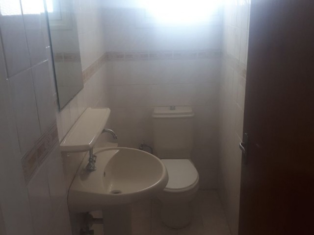 Flat To Rent in Küçük Kaymaklı, Nicosia