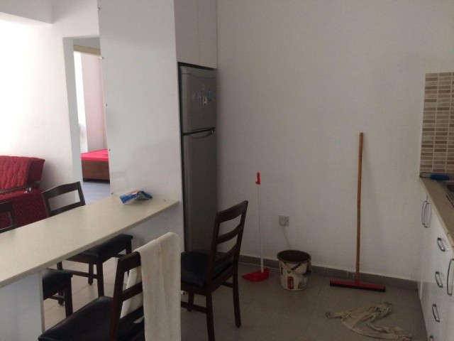 MAĞUSA SALAMİS YOLU ÜZERİ 2+1 EŞYALI MERKEZDE SATILIK DAİRE