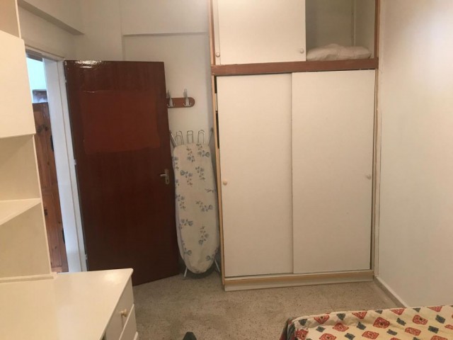 Mağusa'da Daü'ye Yürüyüş Mesafesinde Kiralık 3+1 Eşyalı Daire