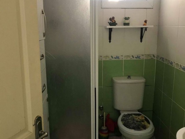 İSKELE MERKEZDE NOYANLAR APARTMANLARINDA SATILIK 2+1 DAİRE