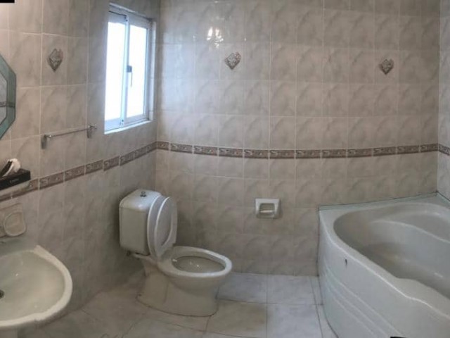 3+1 FLAT FOR RENT İN MAĞUSA GÜLSEREN