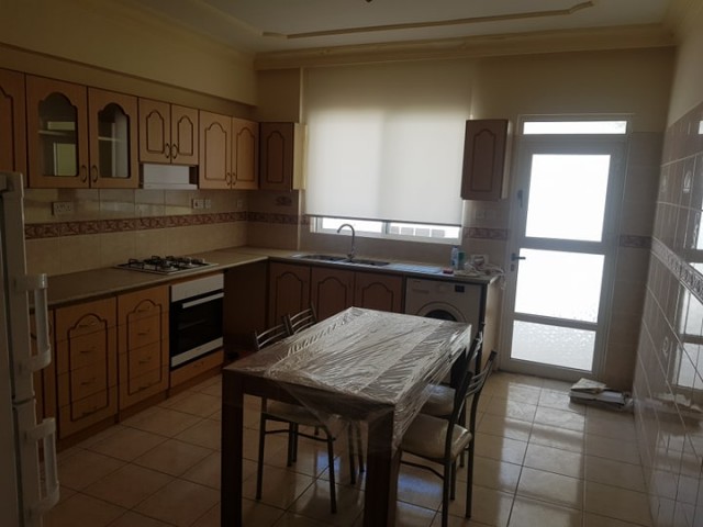 3+1 FLAT FOR RENT İN MAĞUSA GÜLSEREN