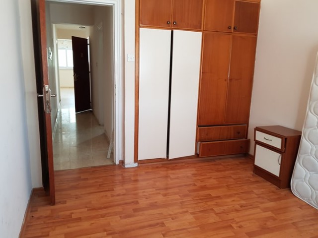 MAĞUSA SALAMİS YOLU ARKASI 3+1 SATILIK DAİRE