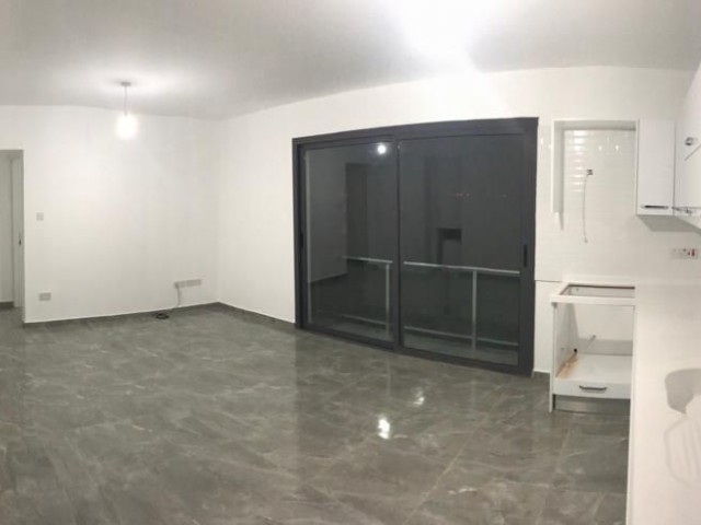 آپارتمان جدید 2+1 آماده جابجایی در GÜLSEREN توسط مالک
