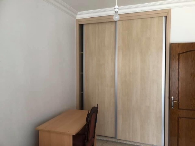 LEFKOŞA DUMLUPINAR DA 3+1 FULL EŞYALI DAİRE