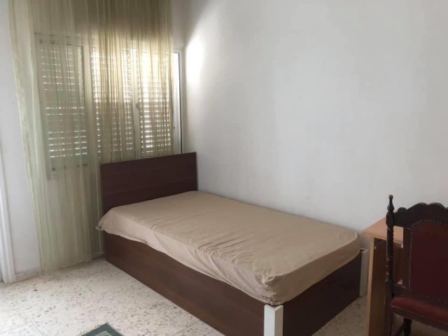 LEFKOŞA DUMLUPINAR DA 3+1 FULL EŞYALI DAİRE