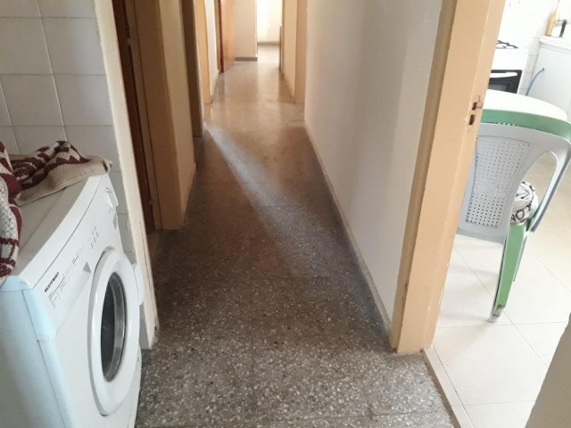 LEFKOŞA KÜÇÜKKAYMAKLI  BÖLGESİNDE 3+1 FULL EŞYALI DAİRE