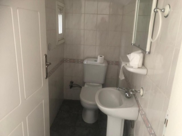 Gönyeli Yenikent Bölgesi Marketlere 3 Dakika Mesafede Kiralık 3+1 Eşyasız Dublex Villa