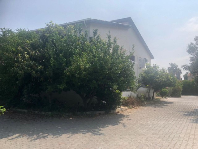 K KYRENIA AMERICAN UNIVERSITY, AS WELL AS A DETACHED HOUSE ON THE GROUND FLOOR FOR A SITE WITH A GARDEN 3+1 ** 