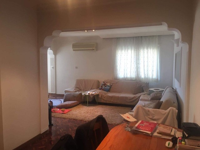 Flat To Rent in Köşklüçiftlik, Nicosia