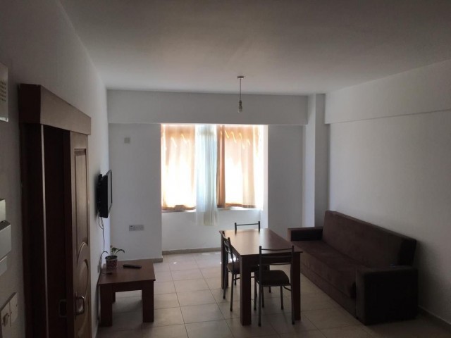 - 1+1 Full Eşyalı KİRALIK DAİRE -GİRNE BOĞAZ Bölgesi Okul Servislerine Ve Marketlere 3 Dakika Mesafede Kiralık 1+1 Full Eşyalı Daire.