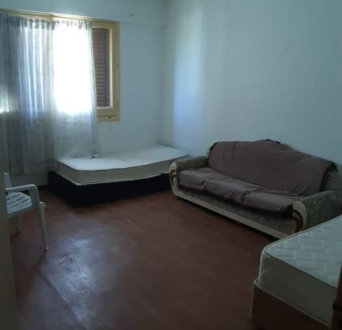 IMMEDIATELY AVAILABLE- 4 +1 FULLY FURNISHED APARTMENT - 4 +1 FURNISHED APARTMENT For Rent In Kyrenia, 2 Minutes From School Services And Grocery Stores ** 