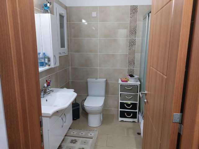 -01 EYLÜL'DE MÜSAİT - ORTAKÖY Bölgesi Duraklara Yakın Mesafede 3+1 Kiralık full eşyalı daire. 4 KİŞİ KALABİLİR.