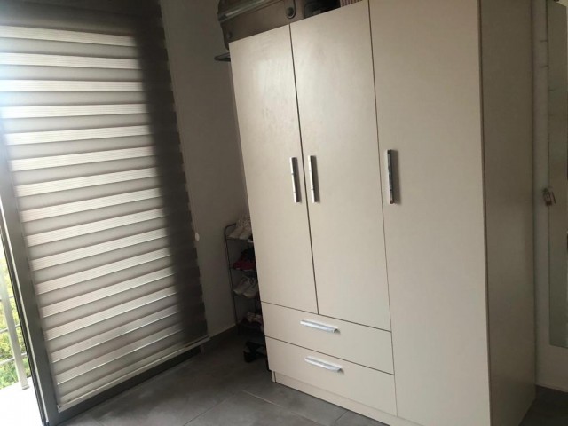 Küçük Kaymaklı Okul Servislerine Ve Marketlere 5 Dakika Mesafede Full Yeni Eşyalı Yeni Apartman 2+1 KIRALIK Daire.