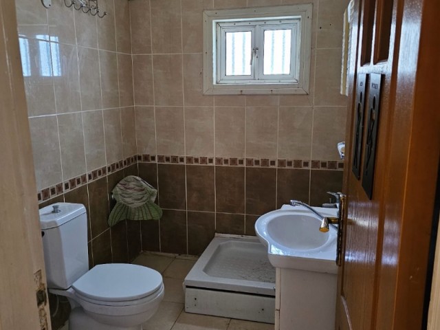⭐️⭐️⭐️FEMALE STUDENTS ONLY ⭐️ ⭐️ ⭐️ 👑-Flats & Houses for Rent to Cyprus Students... 🚩🛎-2+1 flat in DEREBOYU Area, 4 Minutes from School Buses and Markets, Fully Furnished Apartment for RENT❗ ️ GROUND FLOOR