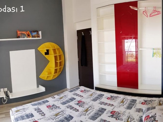 4+1 LUXUSVILLA MIT MONATLICHER ZAHLUNG – 4+1 komplett möblierte Ultra-Luxus-Maisonette-Villa zur Miete in der Region GÖÇMENKÖY, in der Nähe der Bushaltestellen