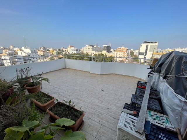 3 BEDROOM PENTHOUSE FOR SALE IN THE CENTER OF FAMAGUSTA 