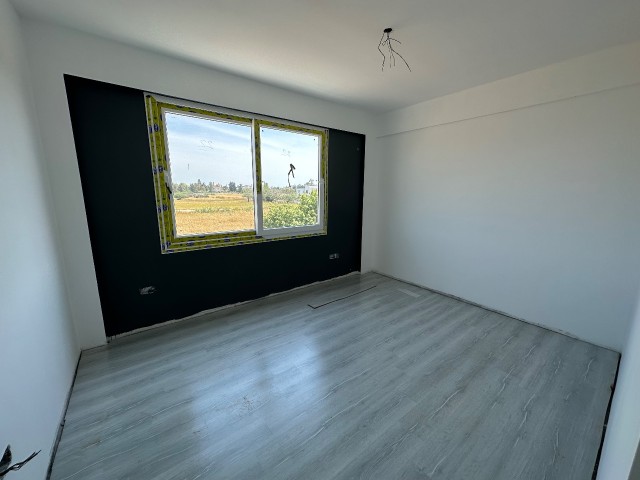 NEUE WOHNUNG MIT 3 SCHLAFZIMMERN ZUM VERKAUF IN MAGUSA, REGION ÇANAKKALE.