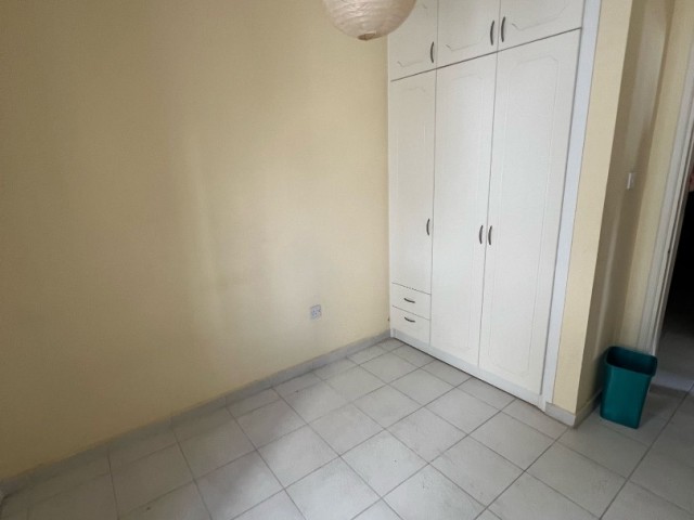 MAĞUSA SALAMİS CADDE ÜZERİ İŞ YERİ OLMAYA UYGUN SATILIK 4+1 DAİRE