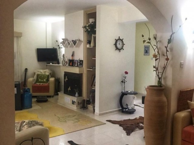 Boğaz'da 3 yatak odalı villa