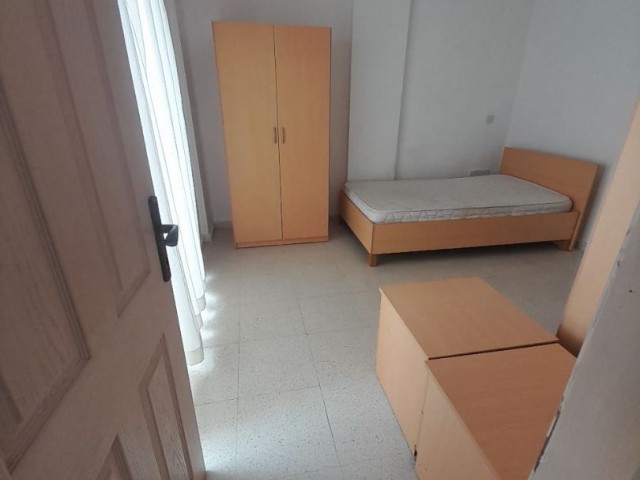 2+1 WOHNUNG ZU VERMIETEN IM FAMAGUSA ZENTRUM