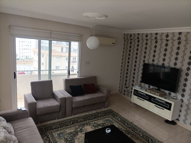 3+1 Penthouse zum Verkauf im Famagusta Center.