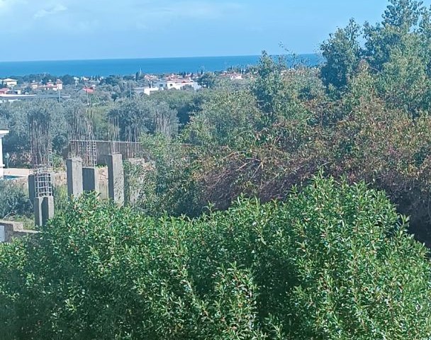 VILLA ZU VERKAUFEN MIT GROSSEM GARTEN IN OZANKÖY, GIRNE