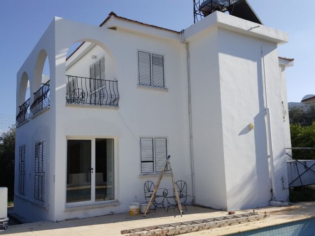 3 BEDROOM DETACHED HOUSE WITH PRIVATE POOL ON A PLOT OF 1000 M2 IN KYRENIA-ÇATALKOYDE SHAH MARKET AREA OF 145 M2. DECOUPLED HOUSE WITH PRIVATE POOL ON A PRIVATE PLOT OF 145 M2 IN KYRENIA-ÇATALKOYDE SHAH MARKET AREA.-FOR DETAILED INFORMATION AND ON-SITE VIEWING -05338334049-8886970. ** 