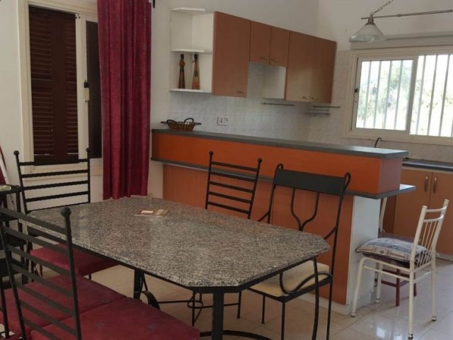 A 3-bedroom apartment on a site with a pool in Kyrenia-Çatalkoy is for sale at miz.Please contact 05338334049 for detailed information and to be seen on the spot. ** 