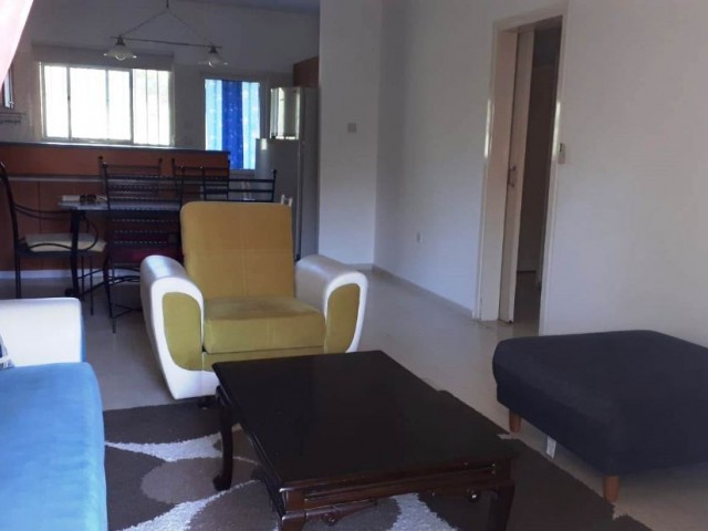 Unsere 3-Zimmer-Wohnung mit Pool in Kyrenia-Chatalkoy steht zum Verkauf.Für weitere Informationen und vor Ort zu sehen, wenden Sie sich bitte an 05338334049. ** 