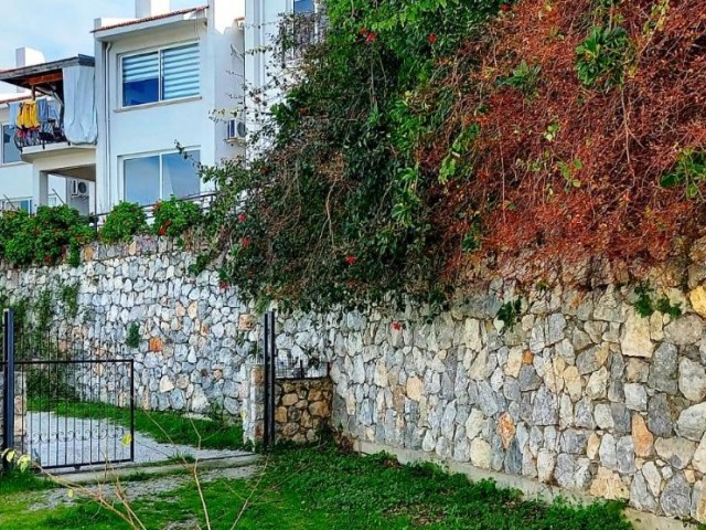 Eine der schönsten Regionen von Kyrenia, MALATYA - Pearl SU Region, um detaillierte Informationen über unsere 5-Schlafzimmer-Villa mit unverkennbarer Aussicht zu erhalten und vor Ort zu sehen, wenden Sie sich bitte an 05338334049 ** 