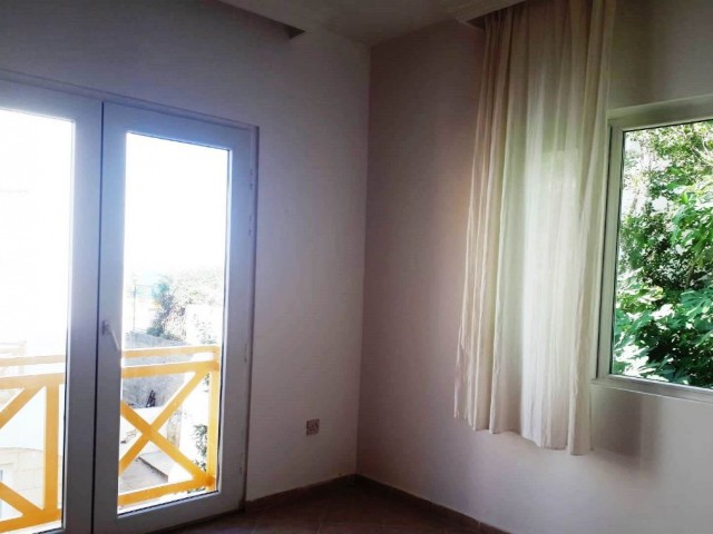 Please contact us about our 3 bedroom 135 m square apartment with sea view in Kyrenia Yeniliman district ** 