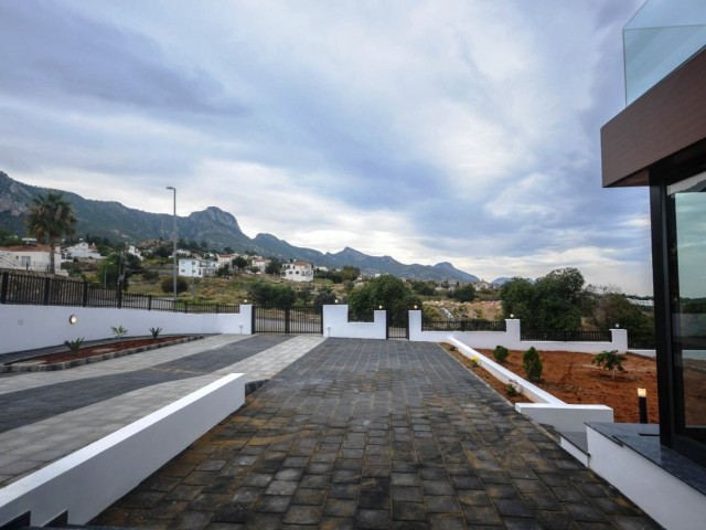                         Ready to move in 3 bedrooms luxury villa in Arapkoy-Kyrenia