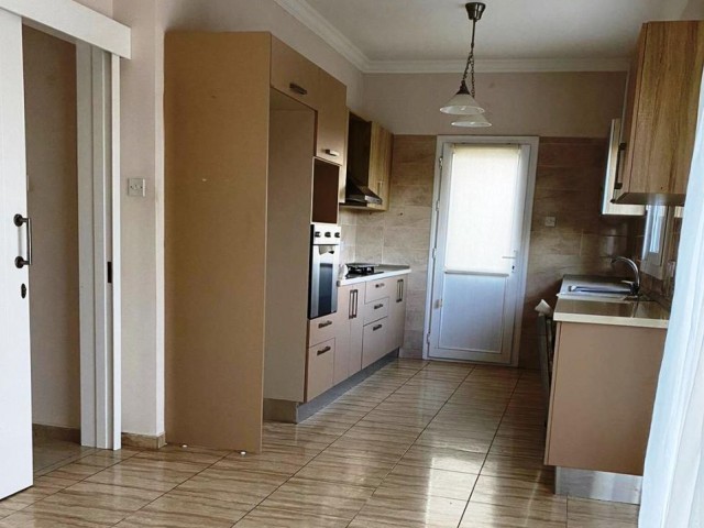 3 + 1 Villa with 3 shower toilets with a beautiful garden in Kyrenia -Ozankoy, only white goods and curtains. **  ** 