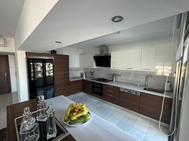 4+1 Luxus-Maisonette-Penthouse in Dogankoy, Girne.