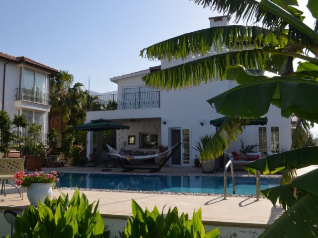 4+1 villa in Kyrenia-Catalkoy area