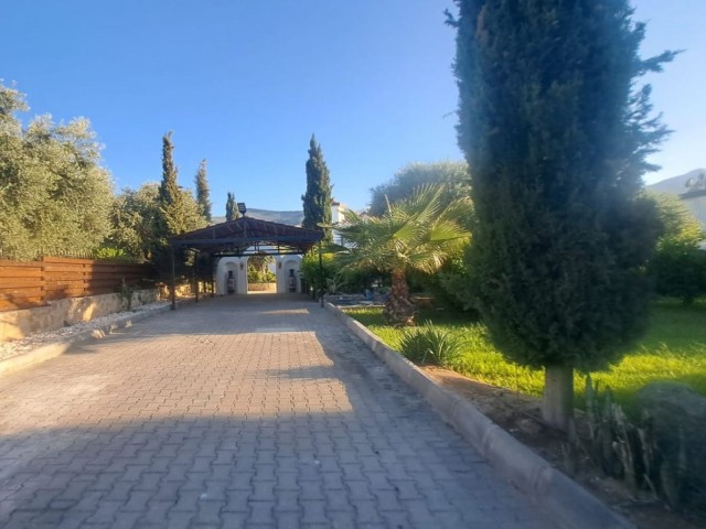 4-bedroom luxury villa with easy access to all needs in Çatalkoy, the popular region of Kyrenia.