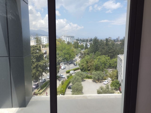 Girne merkezde hazır 2+1  teraslı daire.