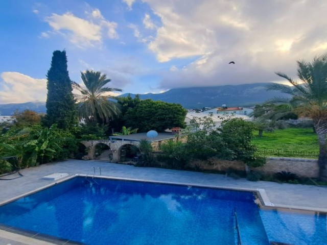 LOCATION!!!!!ESK in Kyrenia - Beautiful spacious Detached house with 4 bedrooms, private pool, 4 bathrooms and toilets, within easy reach of Kyrenia center