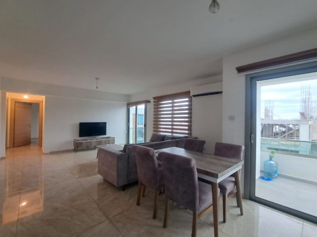 2-bedroom furnished flat in the SAVOY HOTEL-SCHOOLS area in the center of Kyrenia.