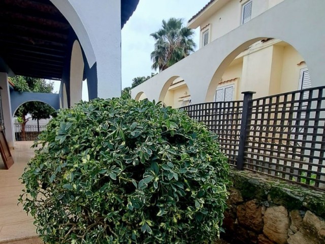 Кирения-Доганкой 2+2 меблированный Частный дом с большим садом.