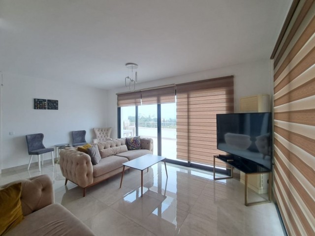 155mk 3+1 Penthouse with uninterrupted view in the center of Kyrenia